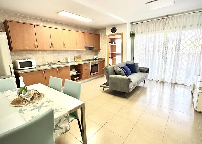 Апартаменты Caleta Blue Ocean On The By Deihu Experiences Адехе